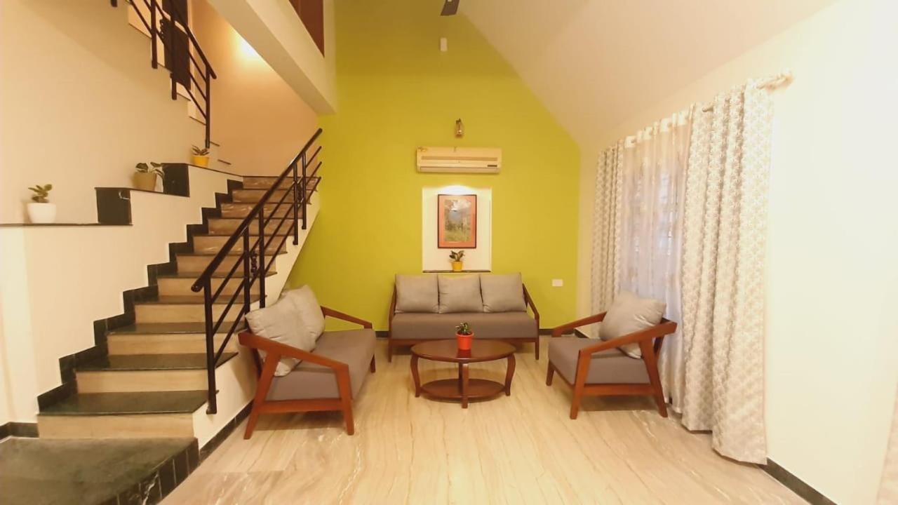 Urban Retreat Villa Bangalore Bagian luar foto